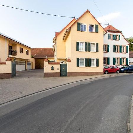 Weingut Und Gaestehaus Henrici Friesenheim is an Ortsgemeinde Exterior foto